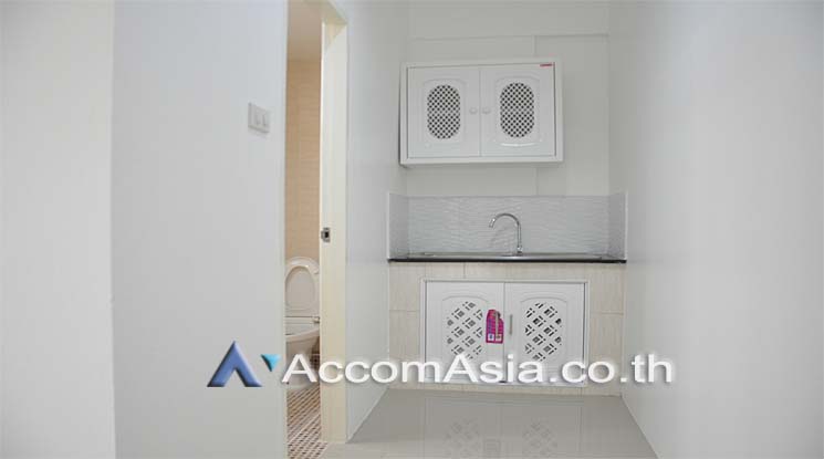 4  Office Space For Rent in Sukhumvit ,Bangkok BTS Phra khanong at Park Avenue AA14002